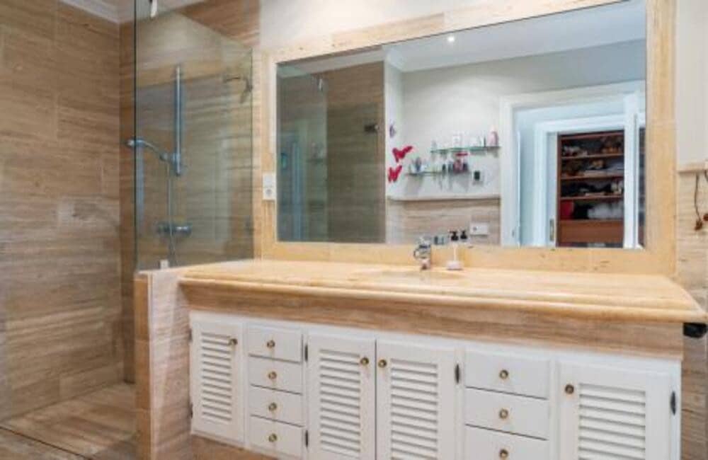 7 quarto Moradia para venda em Nueva Andalucia com piscina garagem - 6 950 000 € (Ref: 7651962)