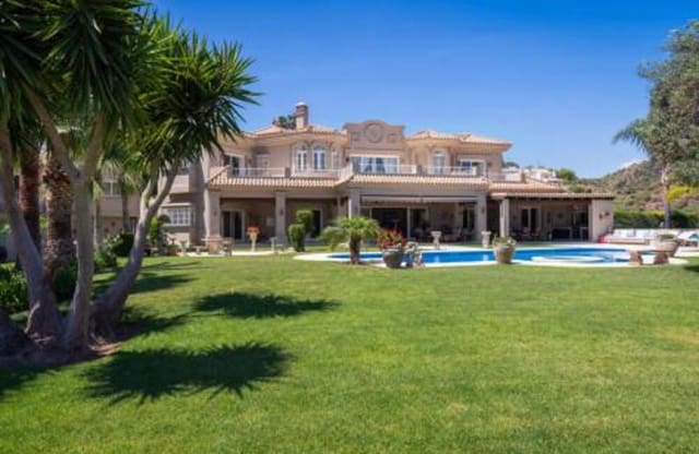 7 soveværelse Villa til salg i Los Naranjos, Marbella med swimmingpool garage - € 6.950.000 (Ref: 7651962)