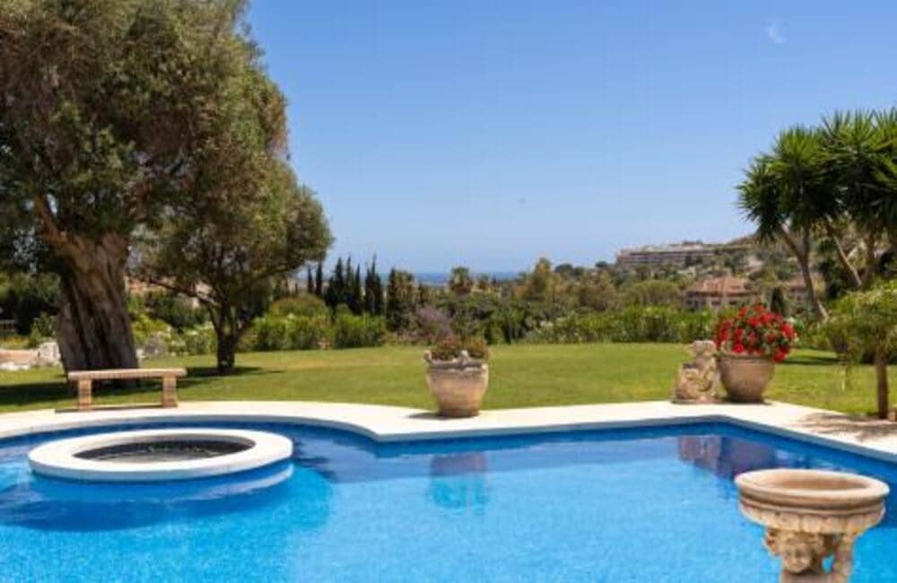 7 bedroom Villa for sale in Nueva Andalucia with pool garage - € 6,950,000 (Ref: 7651962)
