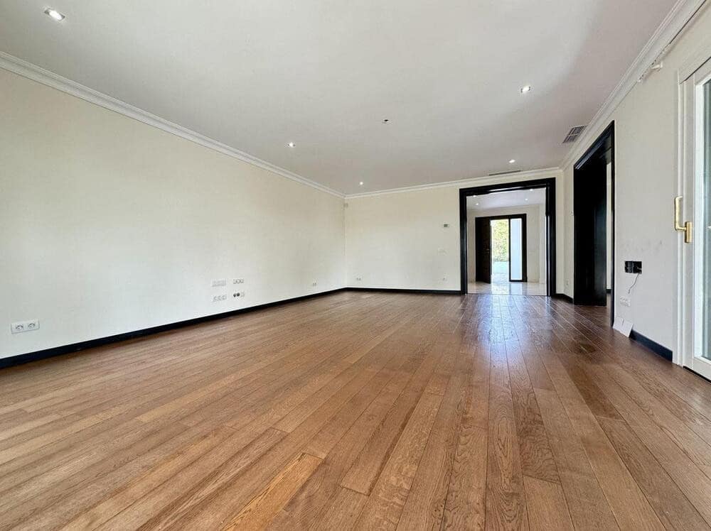 4 soveværelse Villa til salg i Marbella med swimmingpool garage - € 2.500.000 (Ref: 7669247)