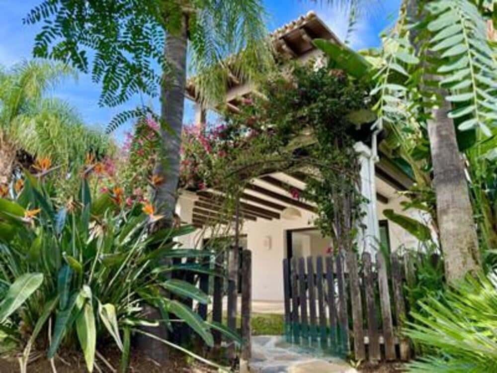 4 soveværelse Villa til salg i Marbella med swimmingpool garage - € 2.500.000 (Ref: 7669247)