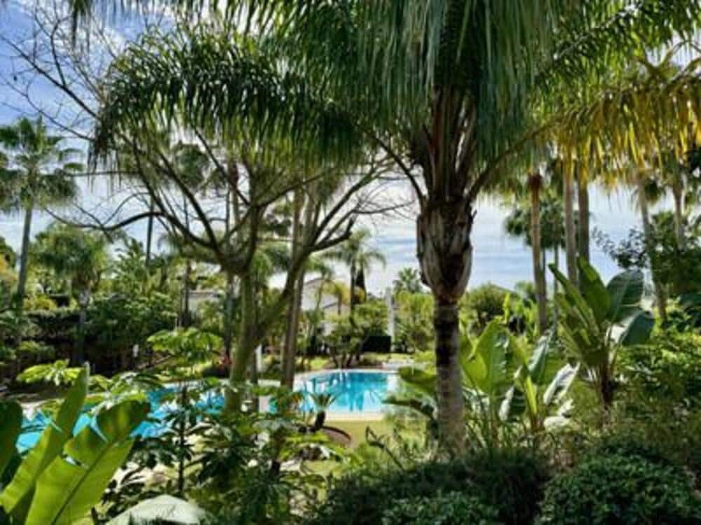 4 soveværelse Villa til salg i Marbella med swimmingpool garage - € 2.500.000 (Ref: 7669247)