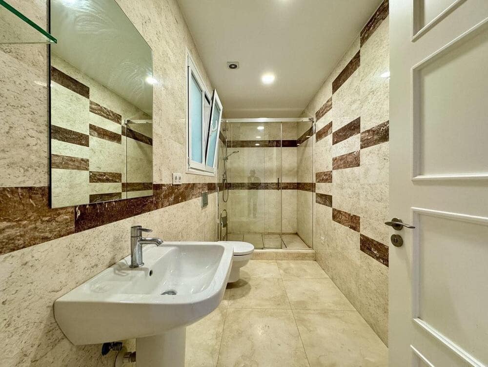 4 soveværelse Villa til salg i Marbella med swimmingpool garage - € 2.500.000 (Ref: 7669247)