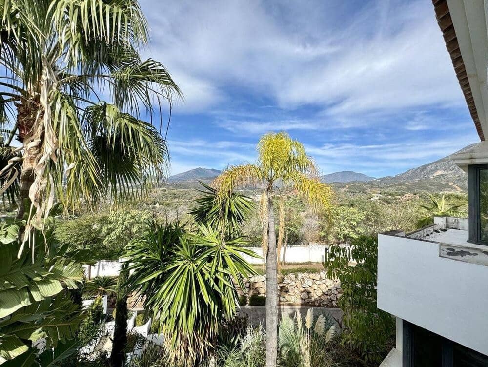 4 soveværelse Villa til salg i Marbella med swimmingpool garage - € 2.650.000 (Ref: 7669247)
