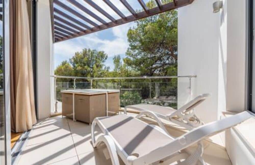 3 sypialnia Dom blizniak na sprzedaż w Marbella z basenem garażem - 1 750 000 € (Ref: 7672489)