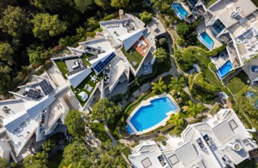 3 sypialnia Dom blizniak na sprzedaż w Marbella z basenem garażem - 1 750 000 € (Ref: 7672489)