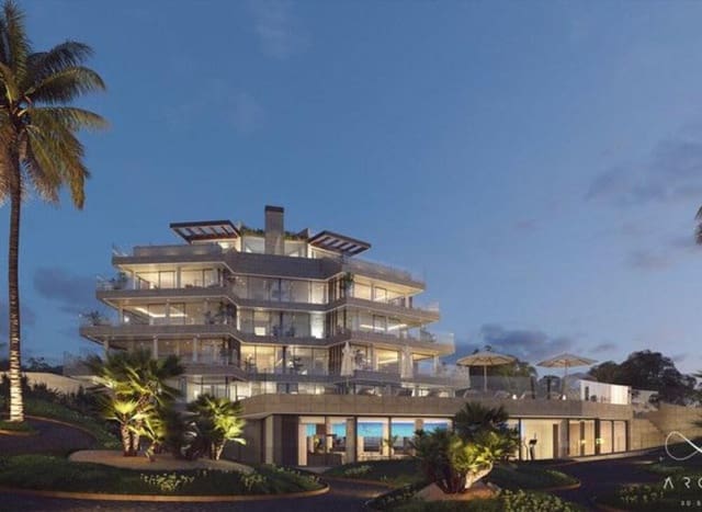 Apartamento de 2 habitaciones en Guadalobón, Estepona en venta con piscina garaje - 1.280.000 € (Ref: 7678323)