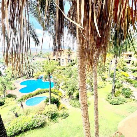 3 sypialnia Penthouse do wynajęcia w Nueva Atalaya, Estepona z basenem garażem - 3 000 € (Ref: 7678324)