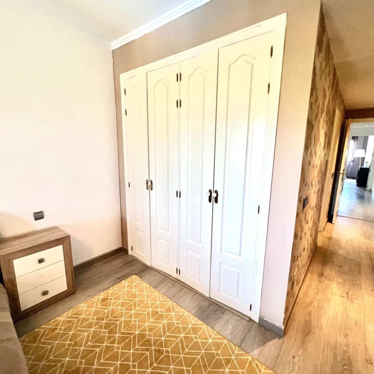 3 makuuhuone Kattohuoneisto vuokrattavana paikassa Estepona mukana uima-altaan 
autotalli - 3 000 € (Ref: 7678324)