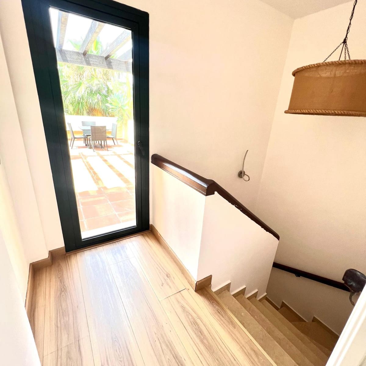 3 makuuhuone Kattohuoneisto vuokrattavana paikassa Estepona mukana uima-altaan 
autotalli - 3 000 € (Ref: 7678324)