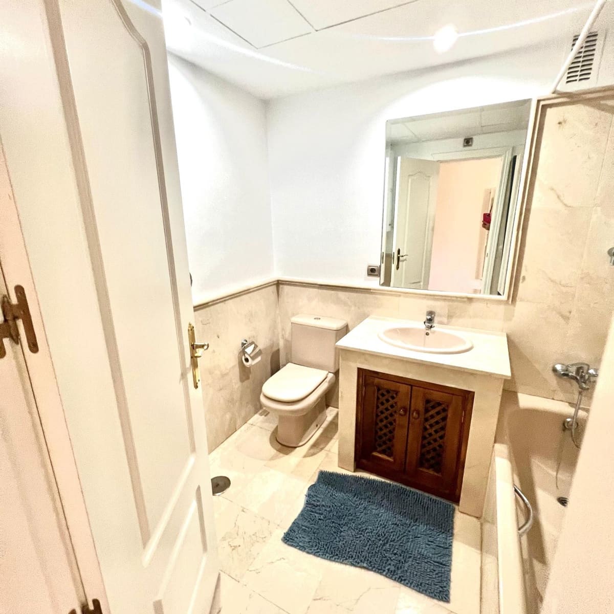 3 makuuhuone Kattohuoneisto vuokrattavana paikassa Estepona mukana uima-altaan 
autotalli - 3 000 € (Ref: 7678324)