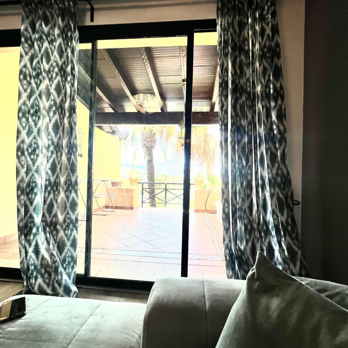 3 makuuhuone Kattohuoneisto vuokrattavana paikassa Estepona mukana uima-altaan 
autotalli - 3 000 € (Ref: 7678324)