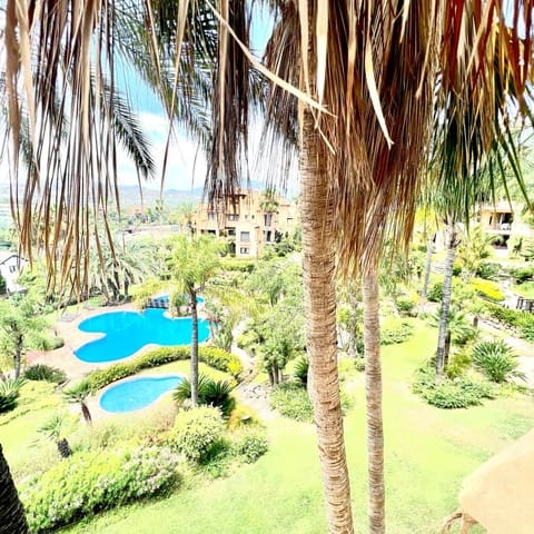 3 soverom Penthouse til leie i Nueva Atalaya, Estepona med svømmebasseng garasje - € 3 000 (Ref: 7678324)