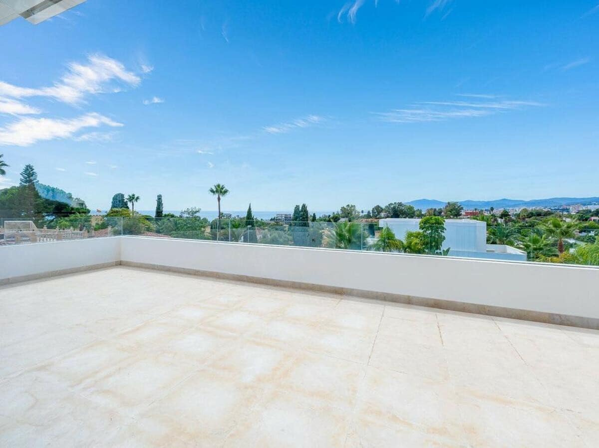 5 soveværelse Villa til leje i Marbella med swimmingpool garage - € 13.000 (Ref: 7694156)