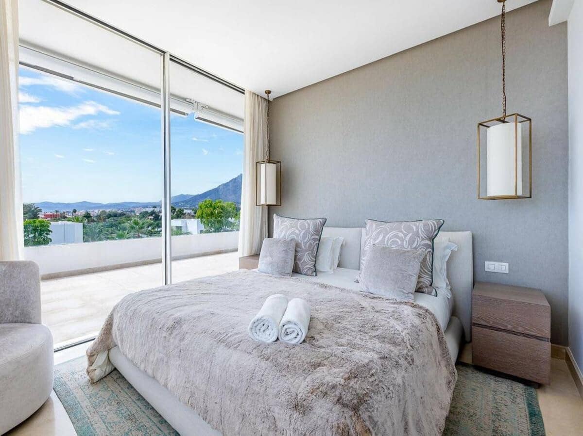 5 soveværelse Villa til leje i Marbella med swimmingpool garage - € 13.000 (Ref: 7694156)