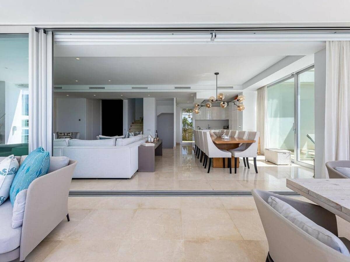 5 soveværelse Villa til leje i Marbella med swimmingpool garage - € 13.000 (Ref: 7694156)