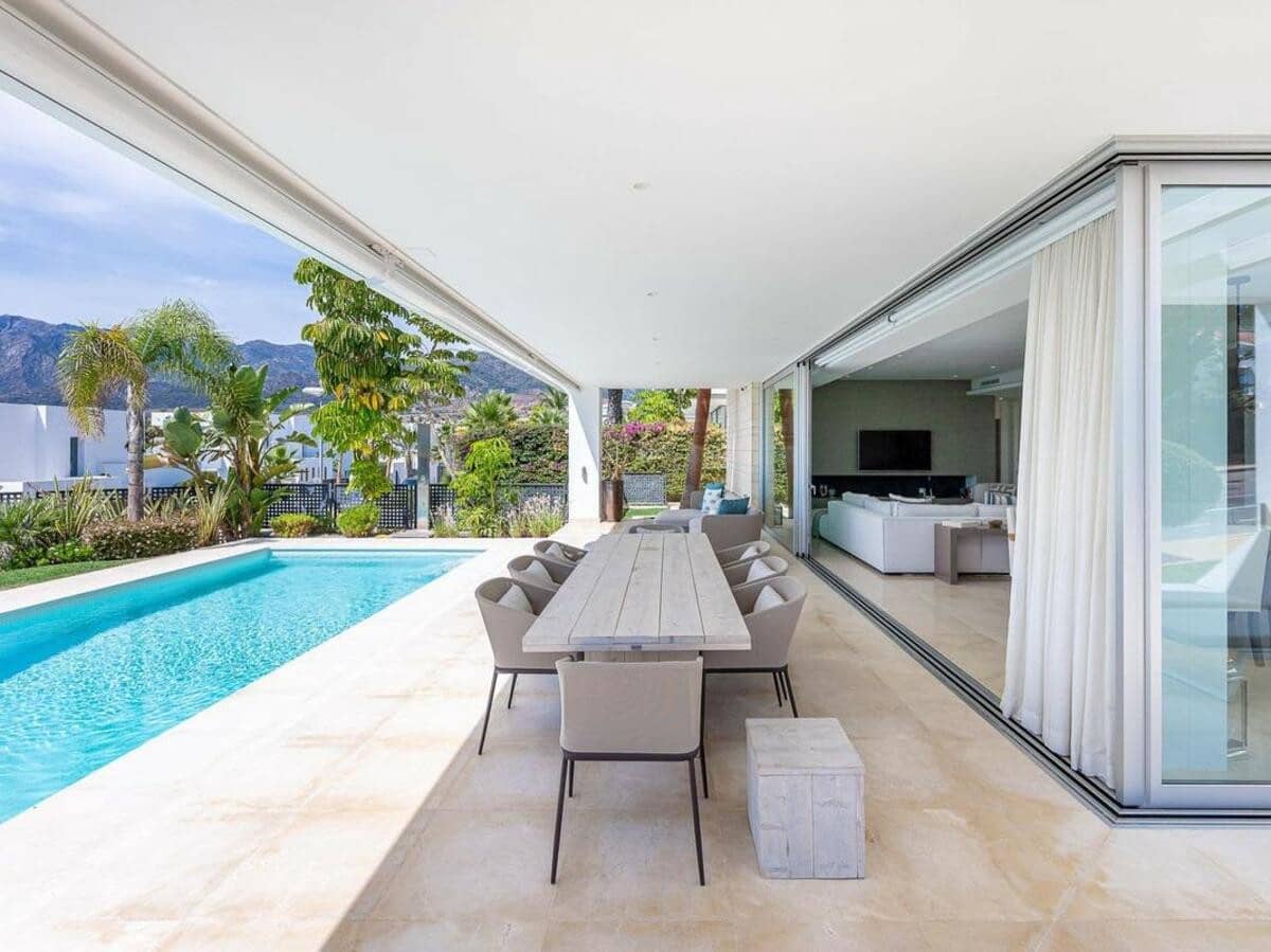 5 soveværelse Villa til leje i Marbella med swimmingpool garage - € 13.000 (Ref: 7694156)