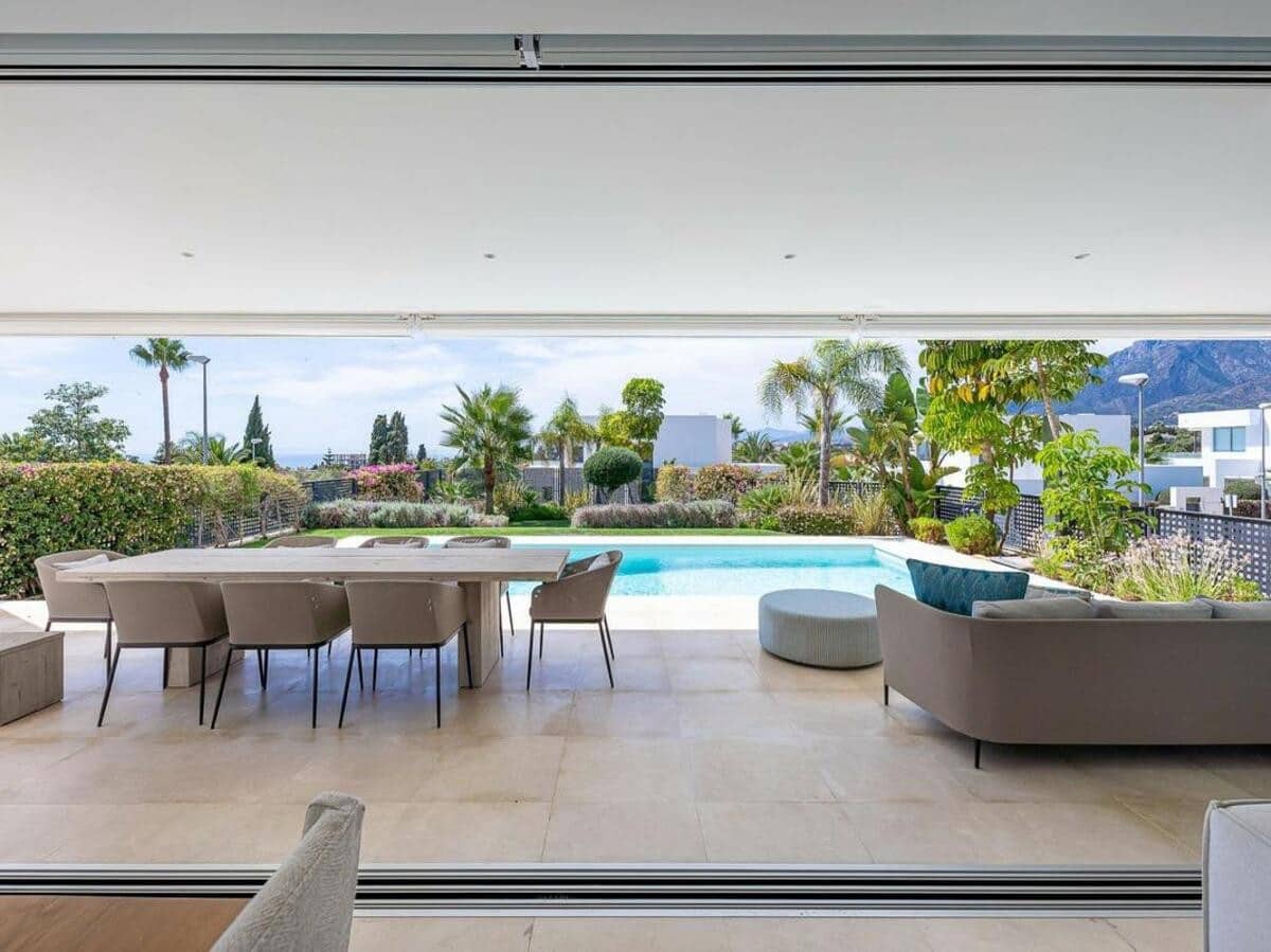 5 soveværelse Villa til leje i Marbella med swimmingpool garage - € 13.000 (Ref: 7694156)