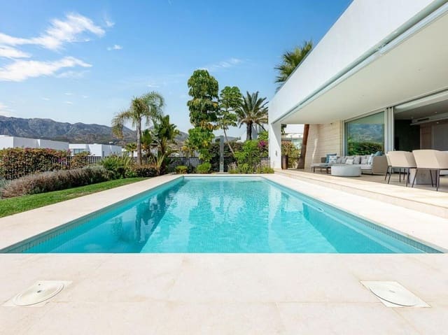 5 soverom Villa til leie i Río Real, Marbella med svømmebasseng garasje - € 13 000 (Ref: 7694156)