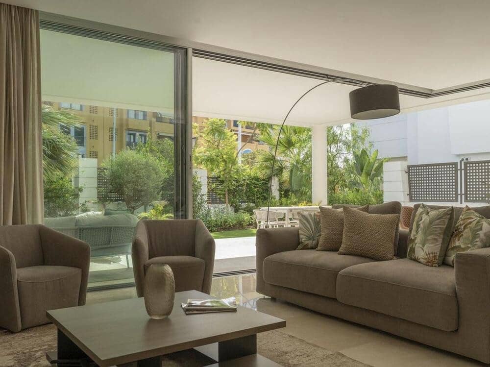 4 sypialnia Willa na sprzedaż w San Pedro de Alcantara z basenem garażem - 1 800 000 € (Ref: 7698465)