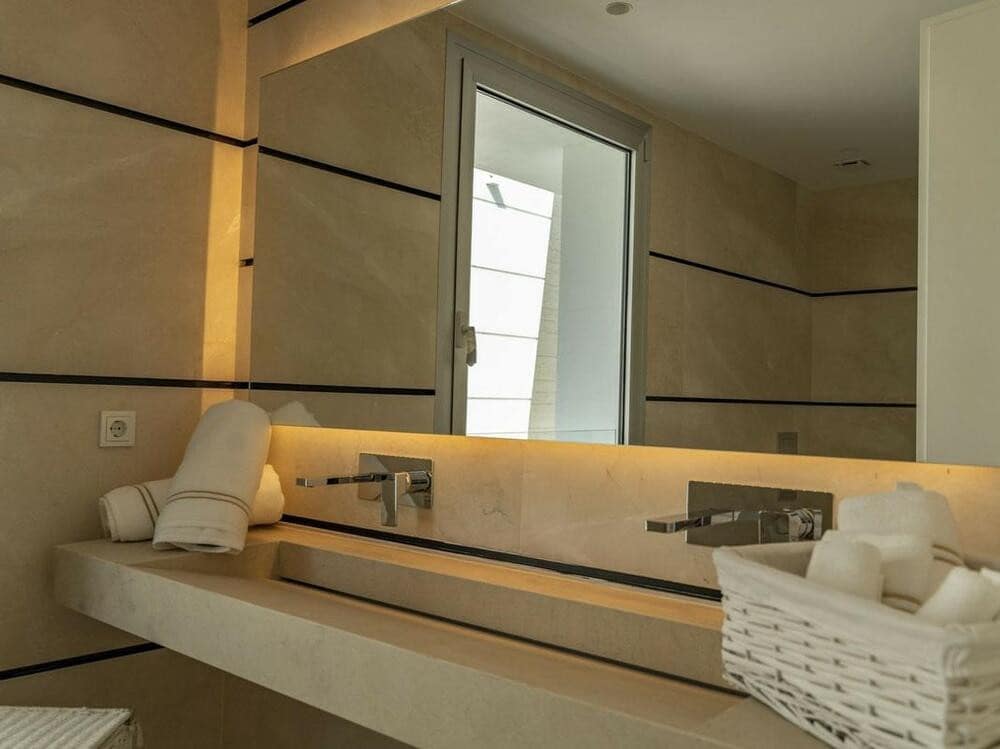 4 sypialnia Willa na sprzedaż w San Pedro de Alcantara z basenem garażem - 1 800 000 € (Ref: 7698465)