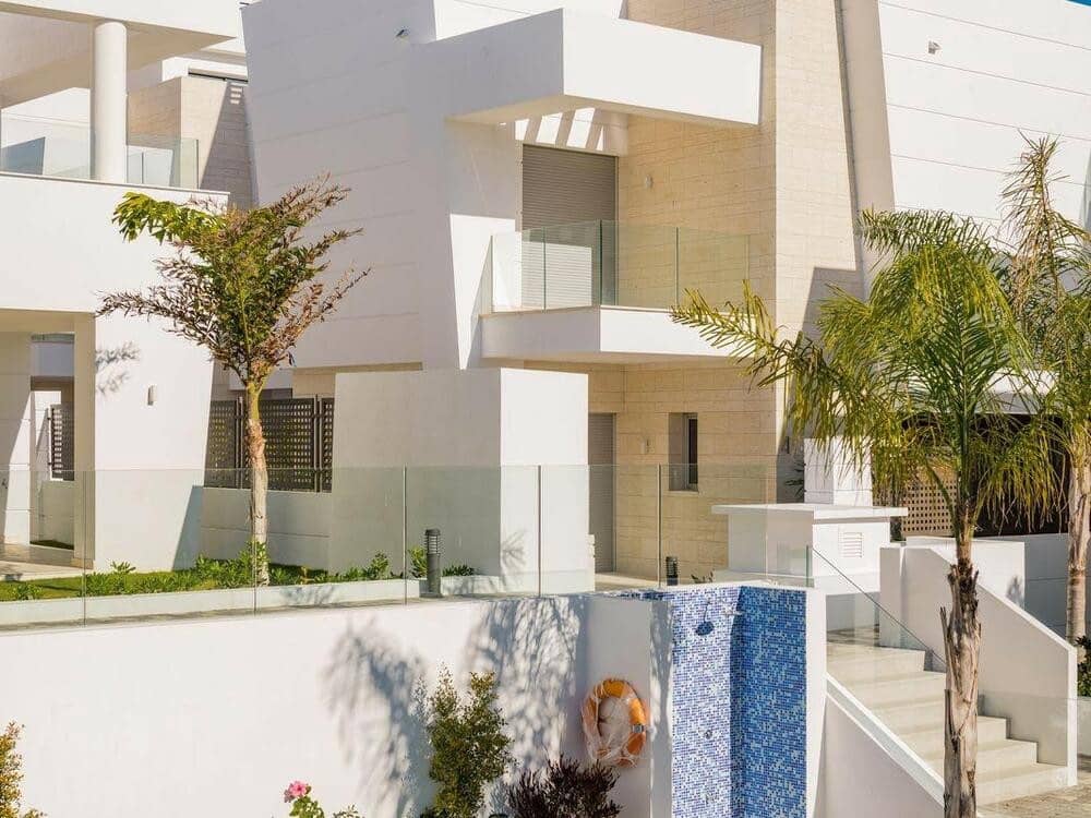 4 sypialnia Willa na sprzedaż w San Pedro de Alcantara z basenem garażem - 1 800 000 € (Ref: 7698465)