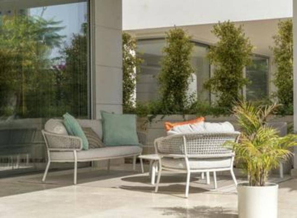 4 sypialnia Willa na sprzedaż w San Pedro de Alcantara z basenem garażem - 1 800 000 € (Ref: 7698465)