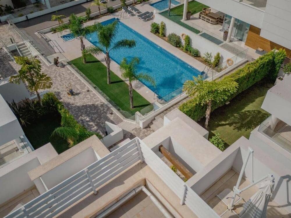 4 sypialnia Willa na sprzedaż w San Pedro de Alcantara z basenem garażem - 1 800 000 € (Ref: 7698465)