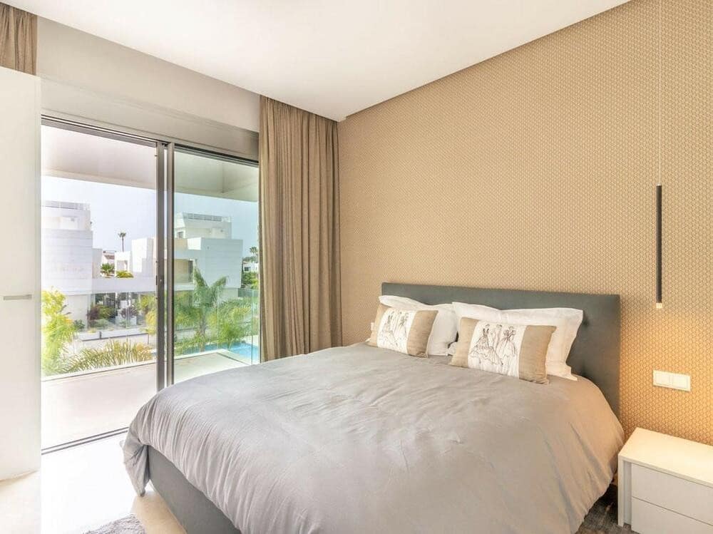 4 sypialnia Willa na sprzedaż w San Pedro de Alcantara z basenem garażem - 1 800 000 € (Ref: 7698465)