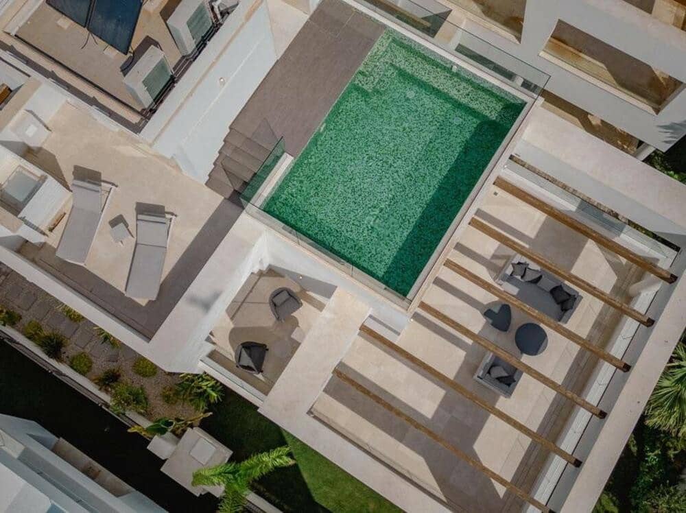 4 sypialnia Willa na sprzedaż w San Pedro de Alcantara z basenem garażem - 1 800 000 € (Ref: 7698465)