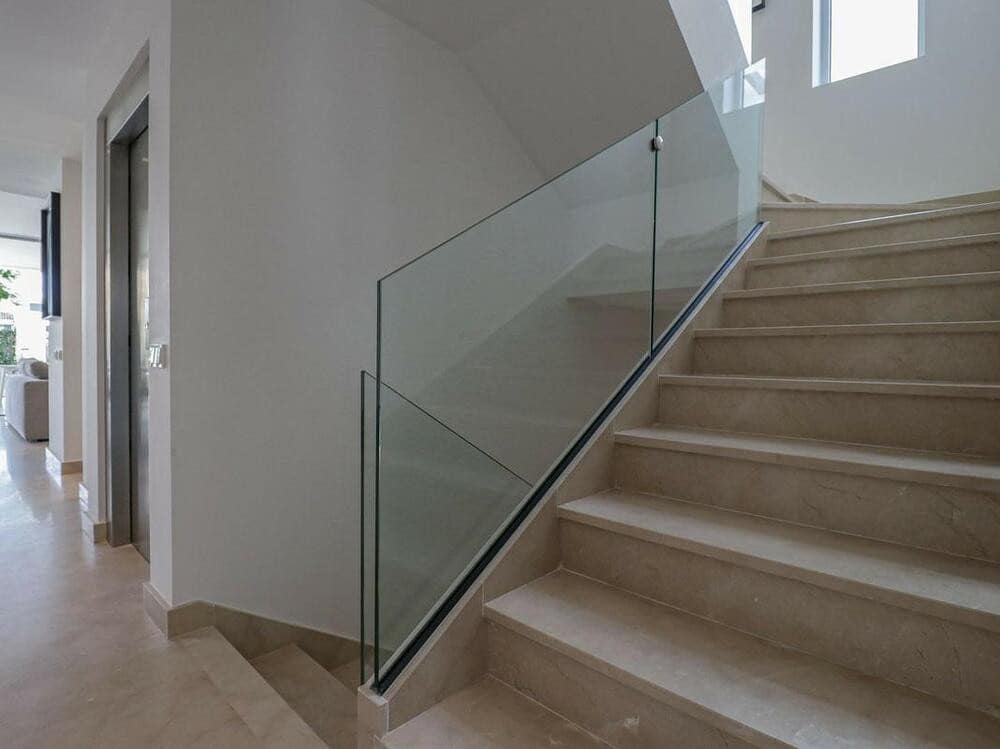 4 sypialnia Willa na sprzedaż w San Pedro de Alcantara z basenem garażem - 1 800 000 € (Ref: 7698465)