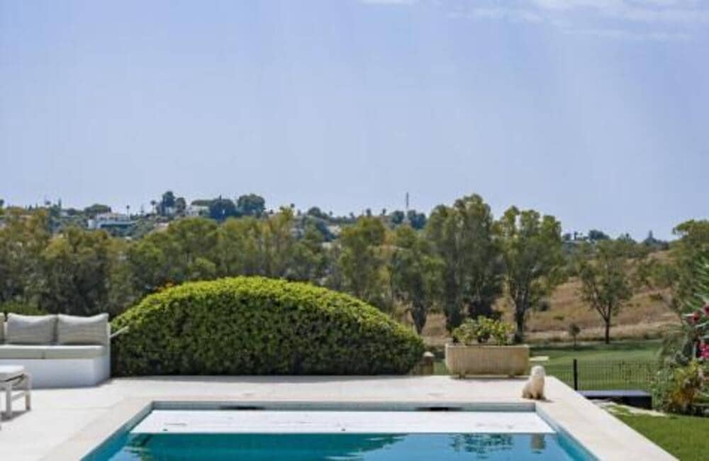 4 soverom Villa til salgs i Benahavis med svømmebasseng garasje - € 1 850 000 (Ref: 7706275)