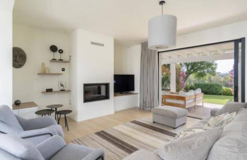 4 soveværelse Villa til salg i Benahavis med swimmingpool garage - € 1.850.000 (Ref: 7706275)