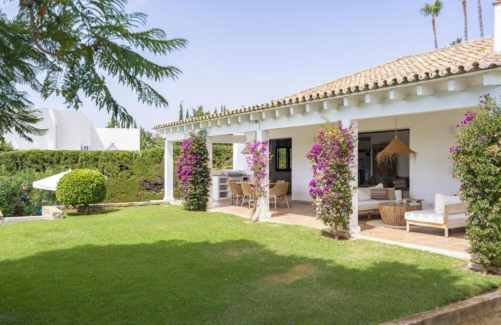 4 soveværelse Villa til salg i Benahavis med swimmingpool garage - € 1.850.000 (Ref: 7706275)