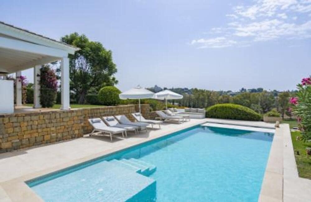4 soveværelse Villa til salg i Benahavis med swimmingpool garage - € 1.850.000 (Ref: 7706275)