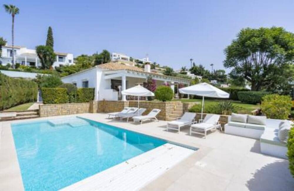 4 soveværelse Villa til salg i Benahavis med swimmingpool garage - € 1.850.000 (Ref: 7706275)