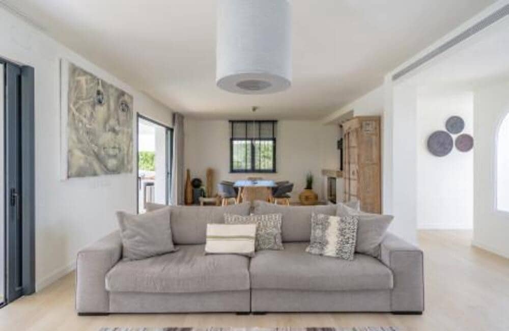 4 soveværelse Villa til salg i Benahavis med swimmingpool garage - € 1.850.000 (Ref: 7706275)