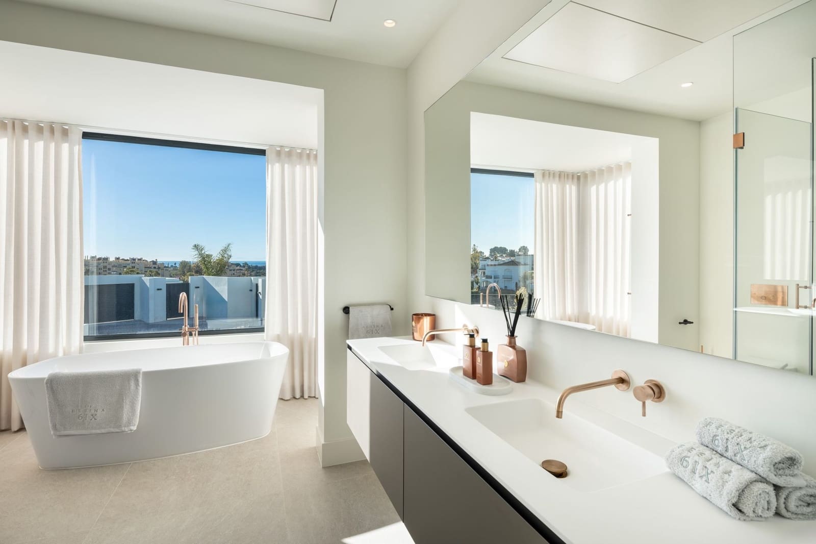 5 soverom Villa til salgs i Estepona med svømmebasseng garasje - € 2 750 000 (Ref: 7706276)