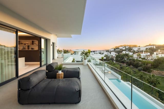 5 slaapkamer Villa te koop in La Concha - Resina Golf, Estepona met zwembad garage - € 2.750.000 (Ref: 7706276)