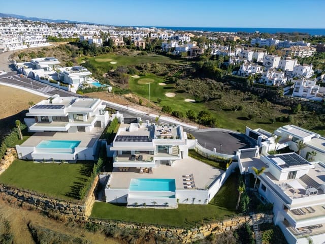 5 Zimmer Villa zu verkaufen in La Concha - Resina Golf, Estepona mit Pool Garage - 2.750.000 € (Ref: 7706276)