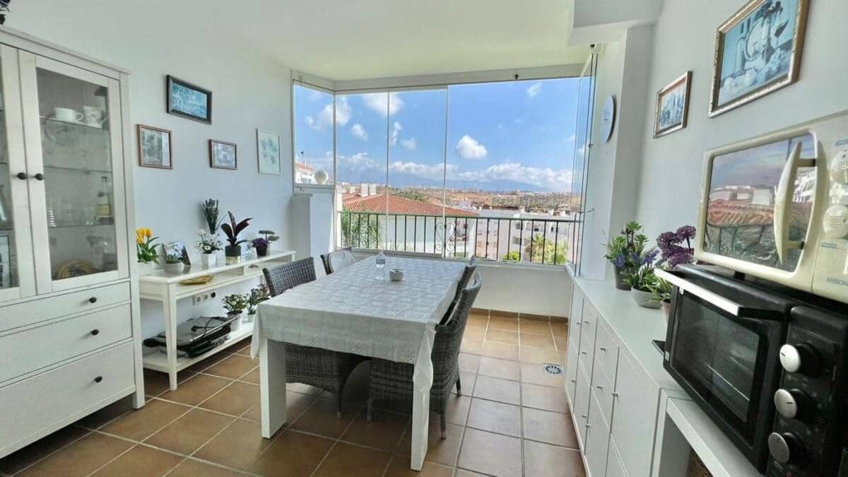 2 bedroom Apartment for rent in Miraflores, Mijas with pool garage €