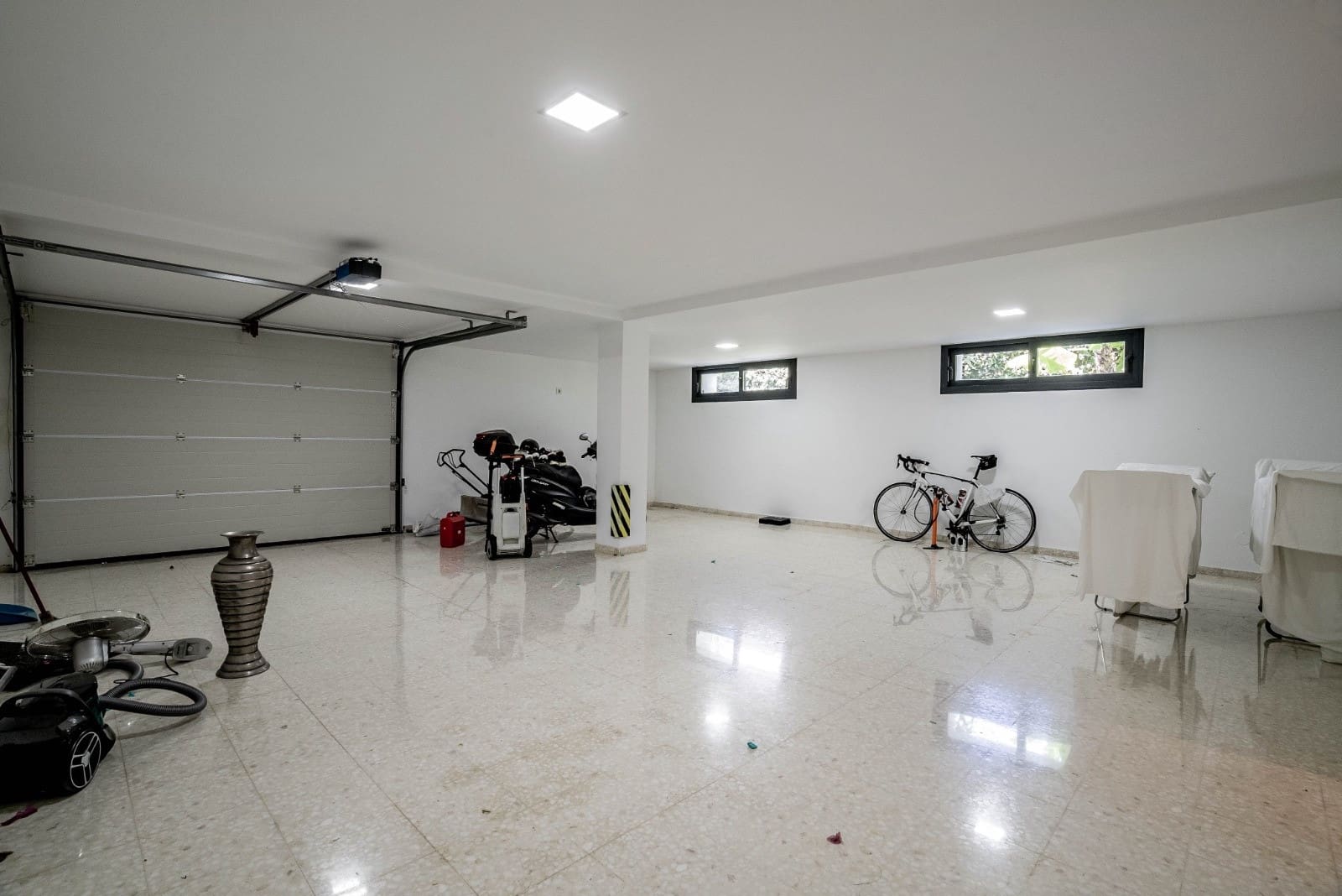 4 sypialnia Willa na sprzedaż w Marbella z basenem garażem - 2 795 000 € (Ref: 7709507)