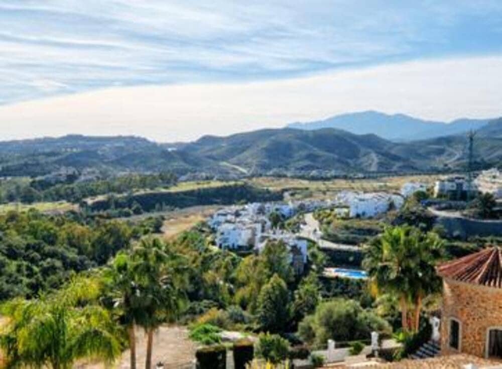 4 soveværelse Villa til salg i Benahavis med swimmingpool garage - € 2.300.000 (Ref: 7713547)