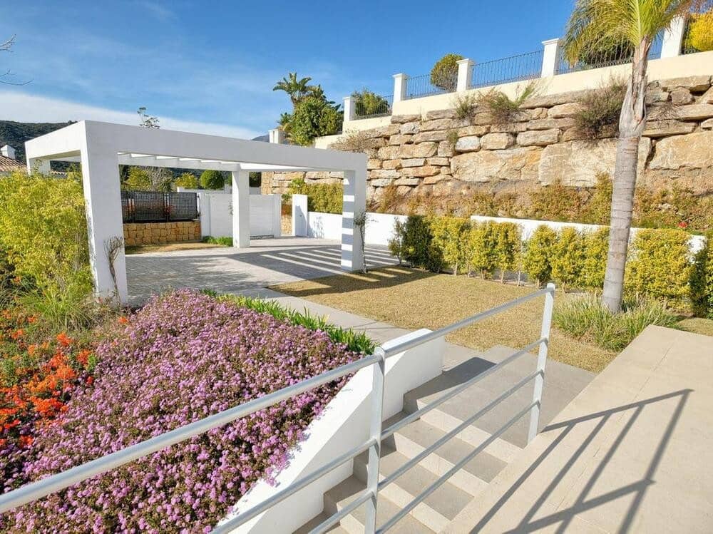 4 soveværelse Villa til salg i Benahavis med swimmingpool garage - € 2.300.000 (Ref: 7713547)