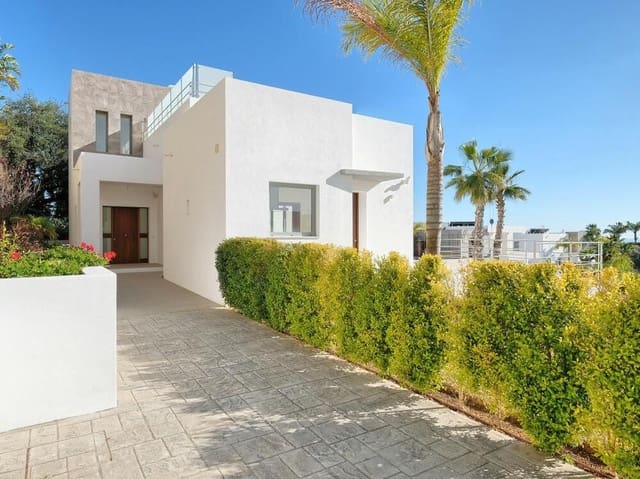 4 sovrum Villa till salu i Los Arqueros - Puerto del Almendro, Benahavís med pool garage - 2 300 000 € (Ref: 7713547)