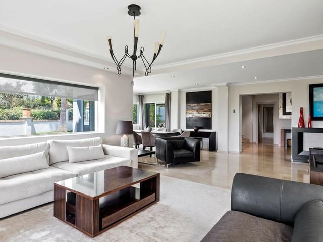 4 camera da letto Villa in vendita in El Rosario, Marbella con piscina garage - 1.850.000 € (Rif: 7737059)