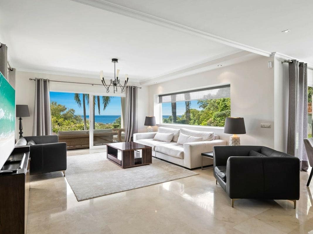 4 chambre Villa/Maison à vendre à Marbella avec piscine garage - 1 850 000 € (Ref: 7737059)