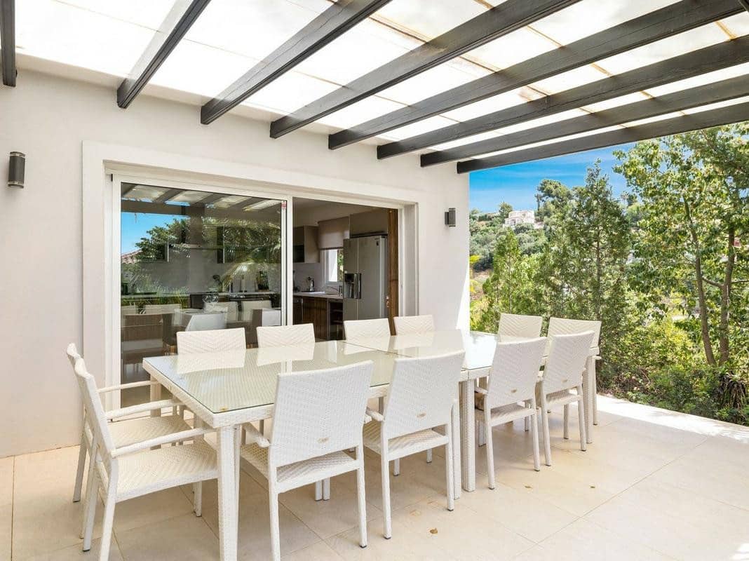 4 chambre Villa/Maison à vendre à Marbella avec piscine garage - 1 850 000 € (Ref: 7737059)