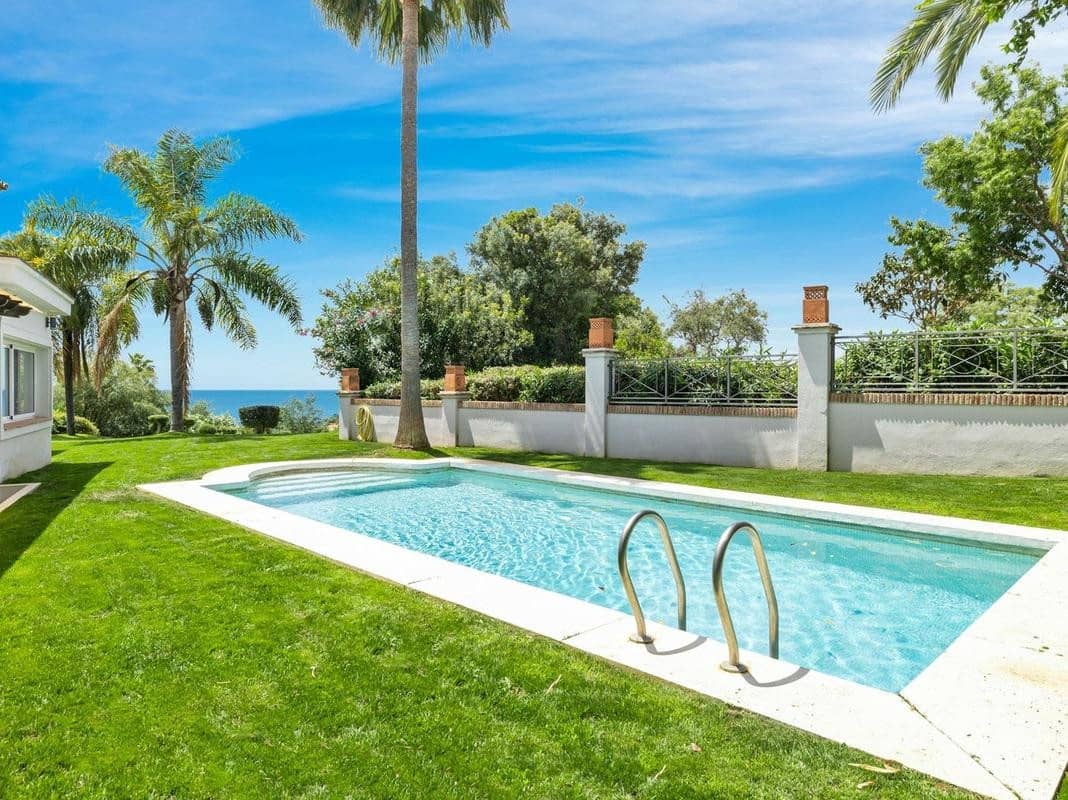 4 chambre Villa/Maison à vendre à Marbella avec piscine garage - 1 850 000 € (Ref: 7737059)