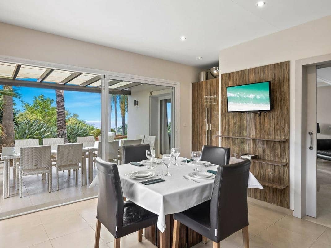 4 chambre Villa/Maison à vendre à Marbella avec piscine garage - 1 850 000 € (Ref: 7737059)